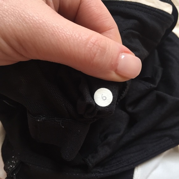 Lululemon Elongate Tank - Picture 6 of 8